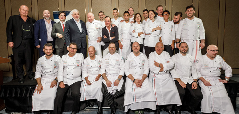 Style in the kitchen? An Italian chef’s jacket!