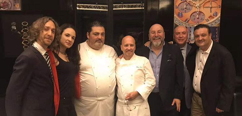 BECK MEETS LA PERNA AT THE SUMMIT IN SHANGHAI